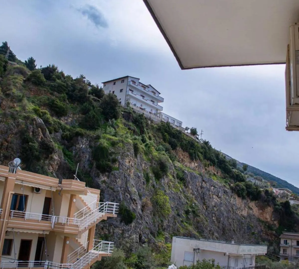 A Seaside Complex In Vlora Apartment Vlore